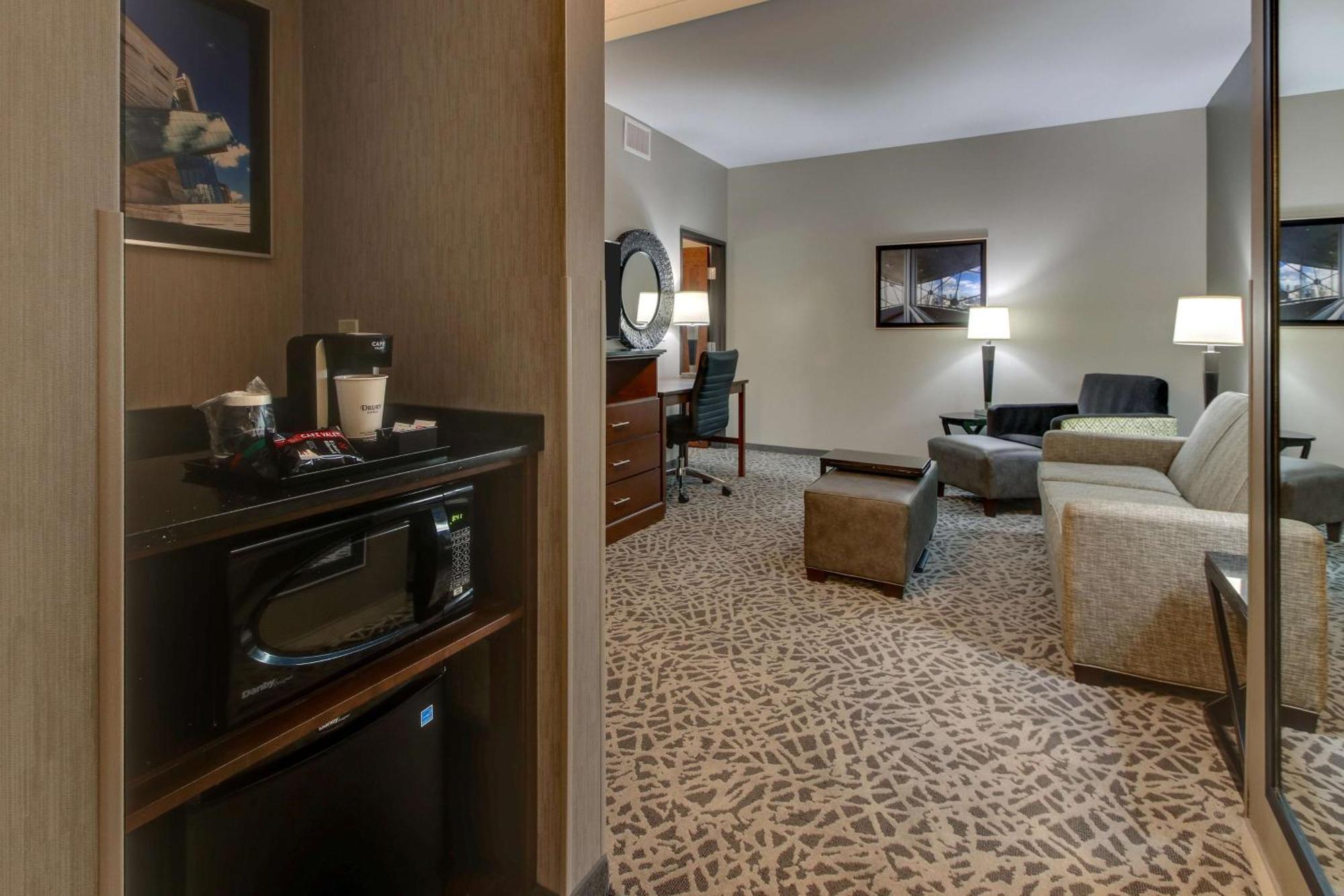 Drury Plaza Hotel Dallas Richardson Exterior photo